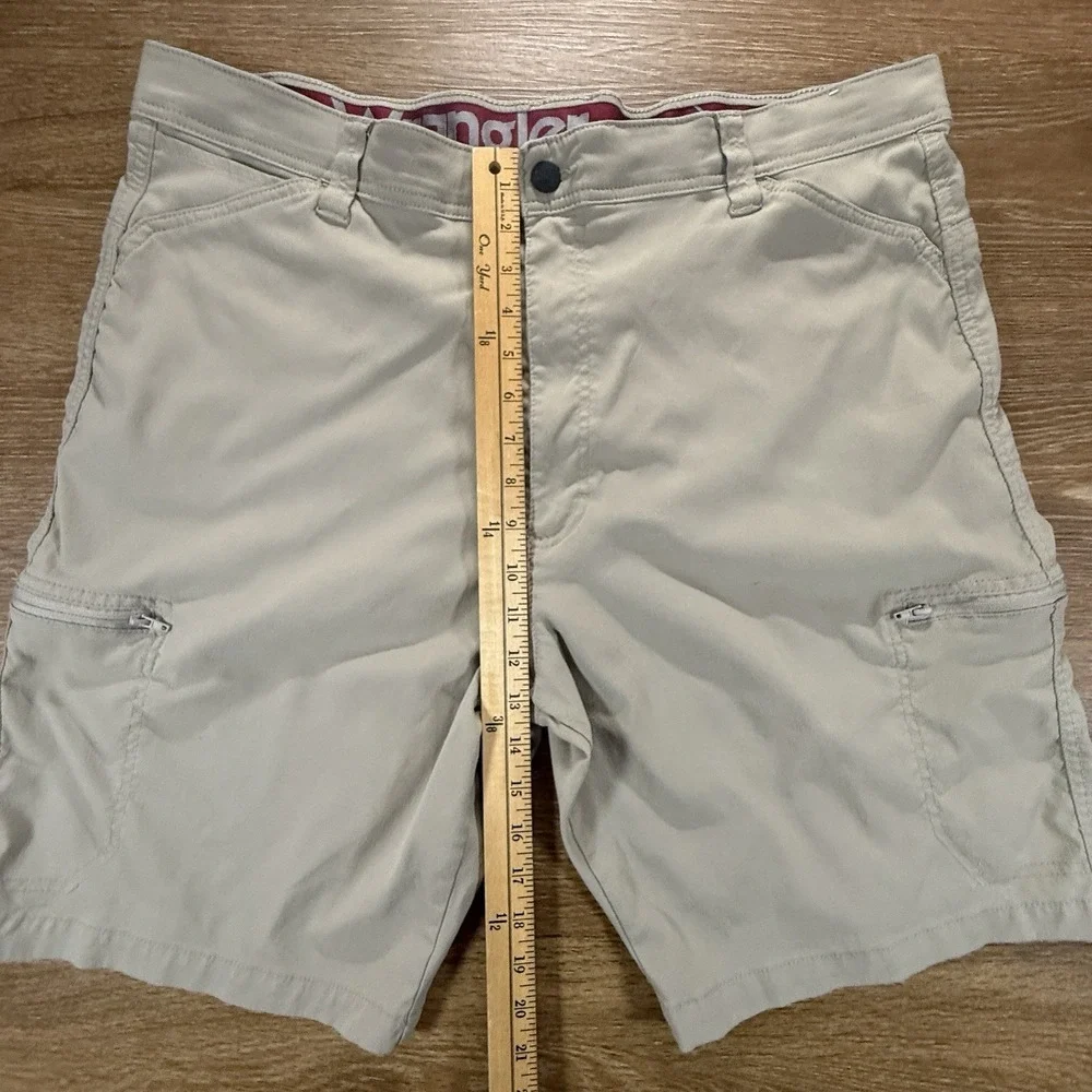 Wrangler Outdoor Shorts Men's 40 Khaki Nylon Hiking Cargo Performance 9 Inch